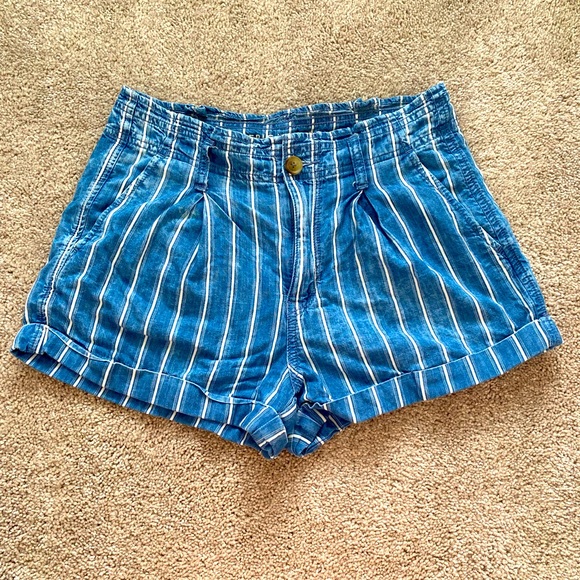 American Eagle Outfitters Shorts Size 4 Blue & White - Picture 1 of 13